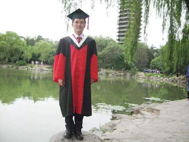 8个鸡蛋的梦想，少年贺永辉的大学之路