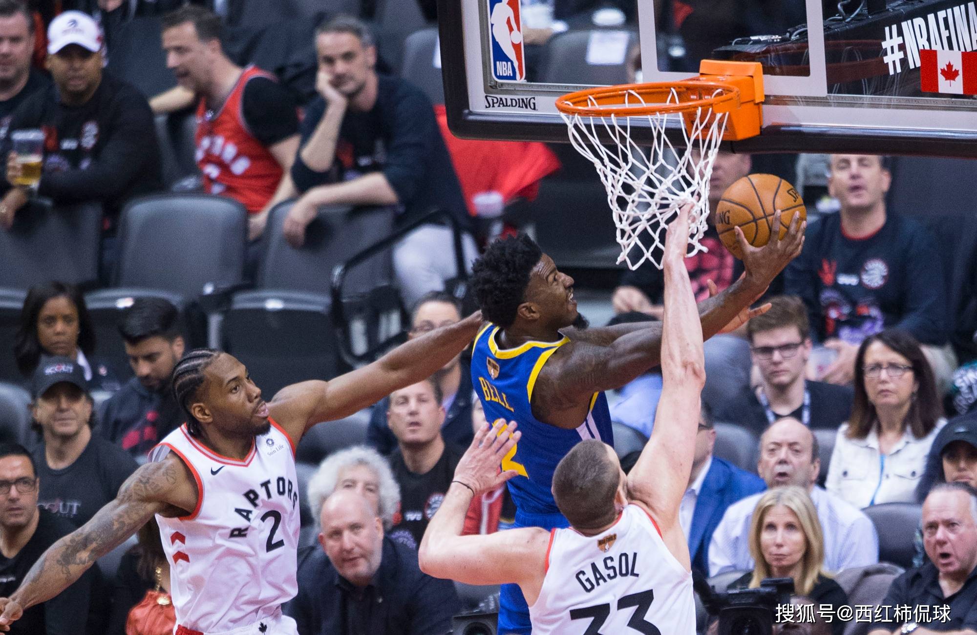 国王vs猛龙比赛视频直播，在家也能感受NBA现场那股子热血劲儿