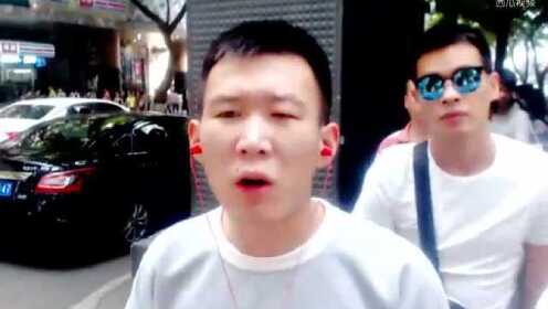 龙神vs南京阿豪，一场直播里的神仙打架，到底谁更胜一筹？