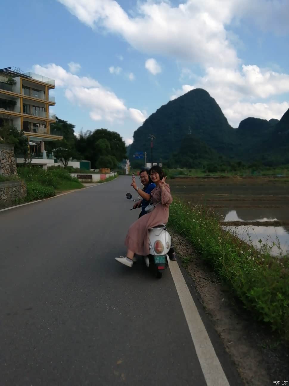 骑行在广西的意外邂逅，一位美国博主的乡村盛宴