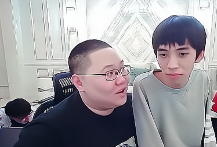 老马vs鬼哥直播视频，一场让无数人熬夜的神仙打架