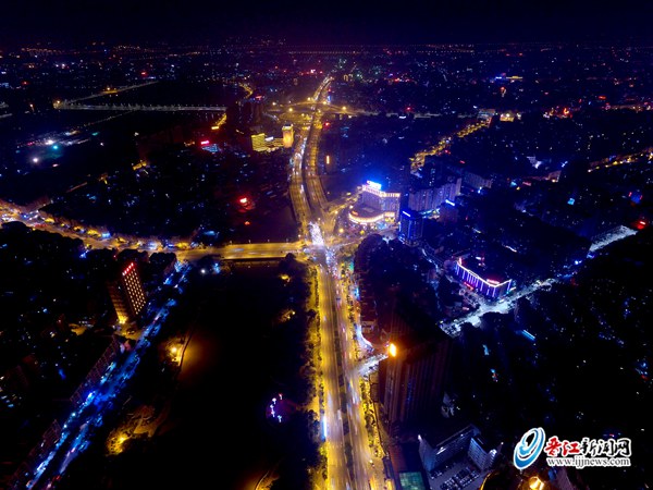 晋江vs江阴夜景视频直播，两座江南小城的夜晚，谁更值得你守候？