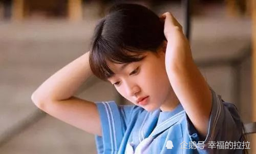 横州女子，丈夫脱险后，她选择游回来见他