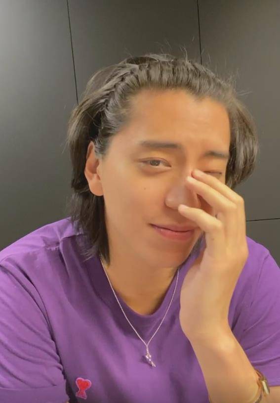 骑马vs狼王直播视频，谁才是真正的草原之王？
