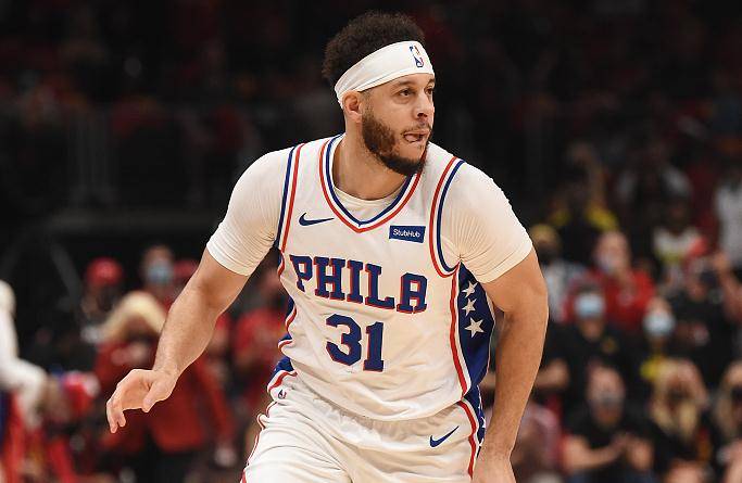 76人vs老鹰视频直播，一场必须熬夜看的对决
